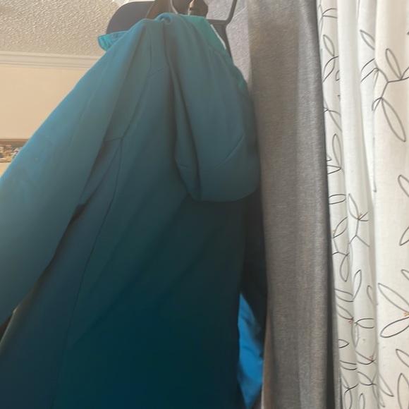 Salomon Women’s Reversible Zip Up Hoodie - Picture 3 of 5